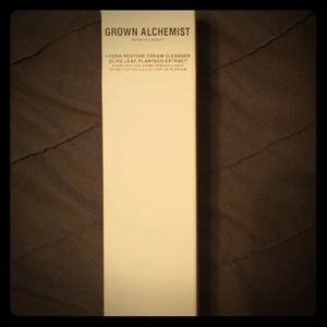 Grown Alchemist hydra-restore cream cleanser